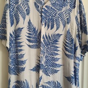 Blue and White Fern Print Men's Shirt Large